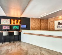 ibis budget Singapore Pearl Hotel Exterior