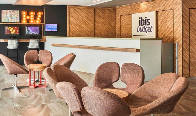 ibis budget Singapore Pearl Hotel Exterior