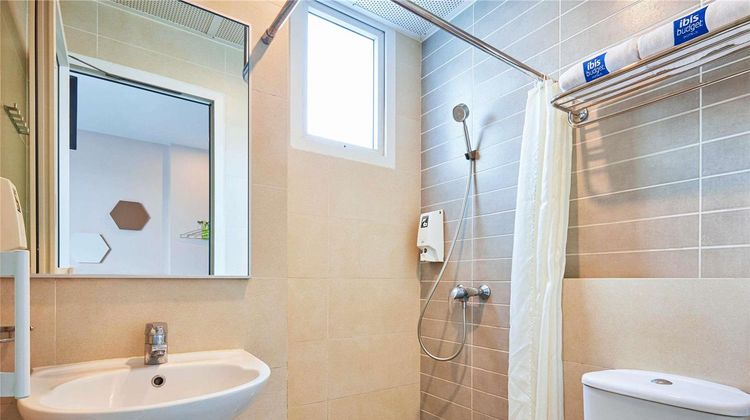 ibis budget Singapore Imperial Room