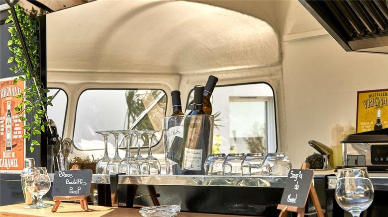 <b>Ibis Styles La Roche-sur-Yon Restaurant</b>. Images powered by <a href="https://iceportal.shijigroup.com/" title="IcePortal" target="_blank">IcePortal</a>.