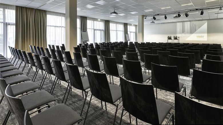 <b>Ibis Styles La Roche-sur-Yon Meeting</b>. Images powered by <a href="https://iceportal.shijigroup.com/" title="IcePortal" target="_blank">IcePortal</a>.