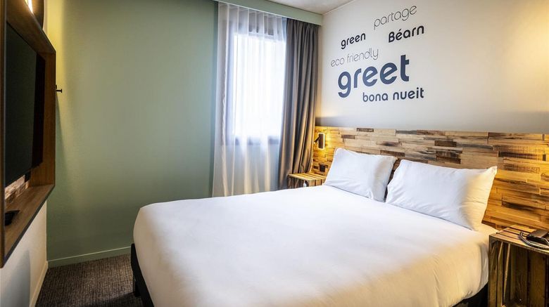 <b>greet hotel Orthez Bearn Room</b>. Images powered by <a href="https://iceportal.shijigroup.com/" title="IcePortal" target="_blank">IcePortal</a>.