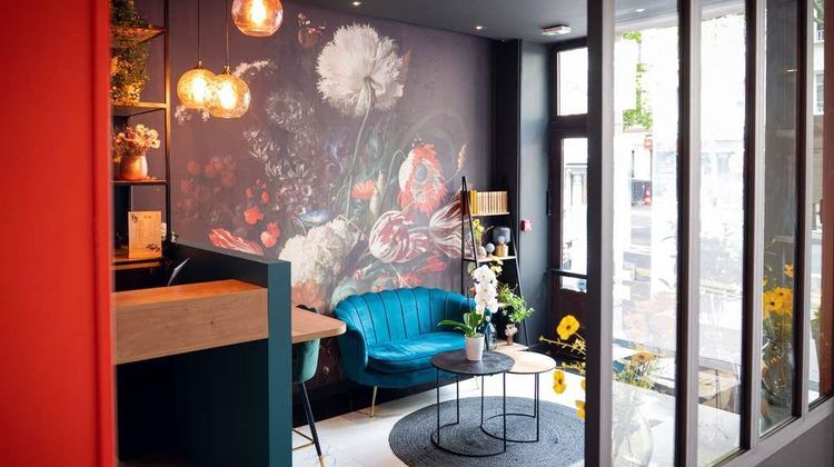 Ibis Styles Paris Batignolles Exterior