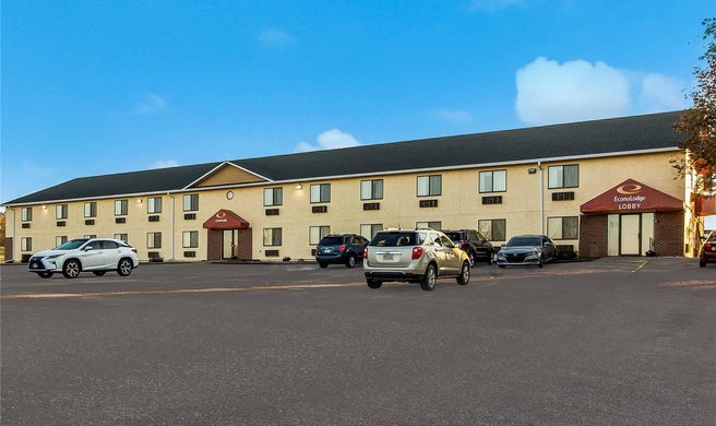 Econo Lodge Inn And Suites Yankton Exterior