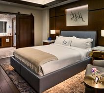 The Laurel Hotel & Spa Room