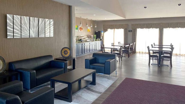 <b>AmericInn by Wyndham Fort Atkinson Lobby</b>. Images powered by <a href="https://iceportal.shijigroup.com/" title="IcePortal" target="_blank">IcePortal</a>.