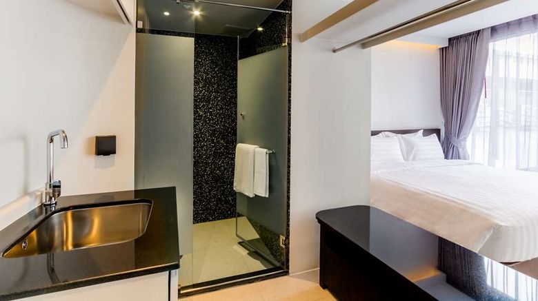<b>Seekers Finders Rama IV Hotel, SureStay Room</b>. Images powered by <a href="https://iceportal.shijigroup.com/" title="IcePortal" target="_blank">IcePortal</a>.