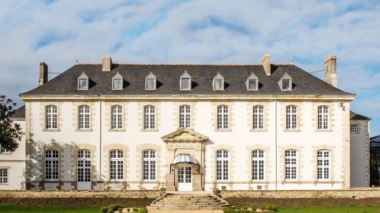 Abbaye de Villeneuve Exterior