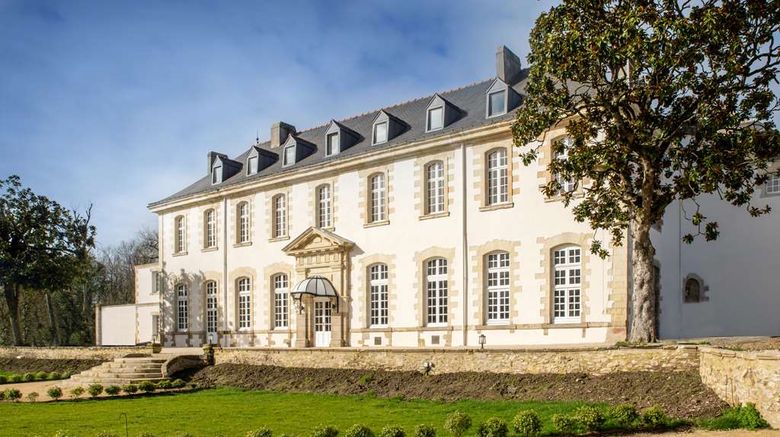 <b>Abbaye de Villeneuve Exterior</b>. Images powered by <a href="https://iceportal.shijigroup.com/" title="IcePortal" target="_blank">IcePortal</a>.