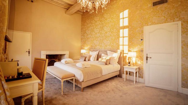 <b>Abbaye de Villeneuve Room</b>. Images powered by <a href="https://iceportal.shijigroup.com/" title="IcePortal" target="_blank">IcePortal</a>.