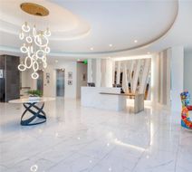 Cambria Hotel Waco University Riverfront Lobby