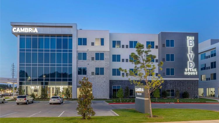 Cambria Hotel Waco University Riverfront Exterior