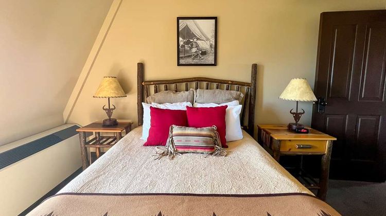 Sheridan Inn, BW Signature Collection Suite