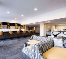 DoubleTree by Hilton Livermore Lobby