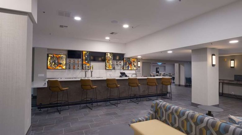 <b>DoubleTree by Hilton Livermore Lobby</b>. Images powered by <a href="https://iceportal.shijigroup.com/" title="IcePortal" target="_blank">IcePortal</a>.