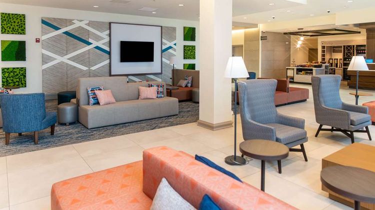 Hilton Garden Inn Mattoon Lobby