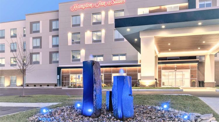Hampton Inn Suites Cincinnati West Exterior