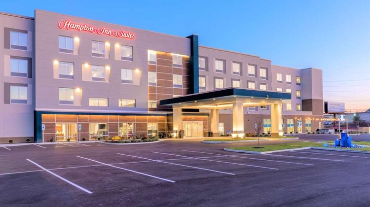Hampton Inn Suites Cincinnati West Exterior