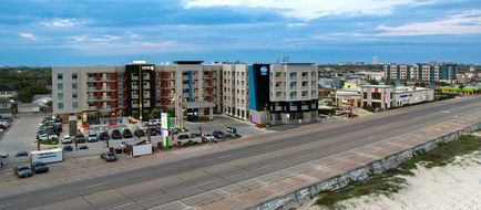 Tru by Hilton Galveston Exterior