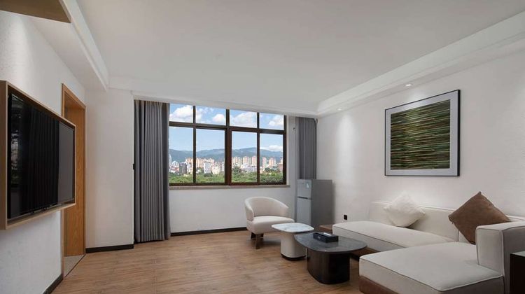 Microtel by Wyndham Xishuangbanna Room