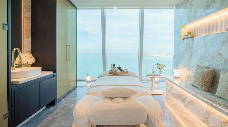 <b>Fairmont Doha Spa</b>. Images powered by <a href="https://iceportal.shijigroup.com/" title="IcePortal" target="_blank">IcePortal</a>.