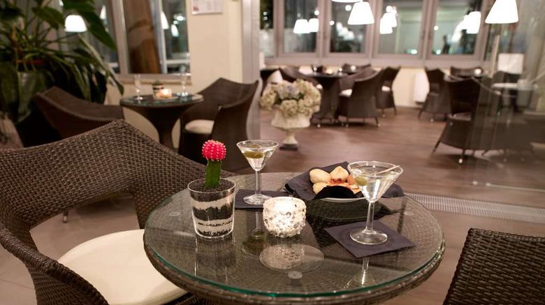 <b>Hotel Montini Linate Restaurant</b>. Images powered by <a href="https://iceportal.shijigroup.com/" title="IcePortal" target="_blank">IcePortal</a>.