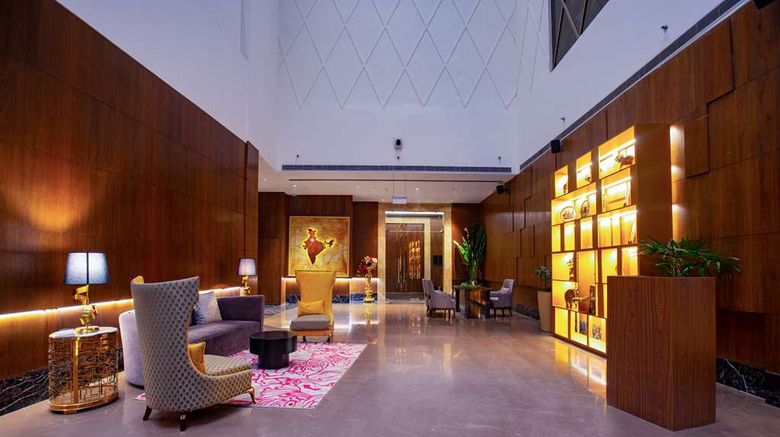 The Gaurs Sarovar Premiere Lobby. Images powered by <a href="https://iceportal.shijigroup.com" target="_blank" rel="noopener">Ice Portal</a>.