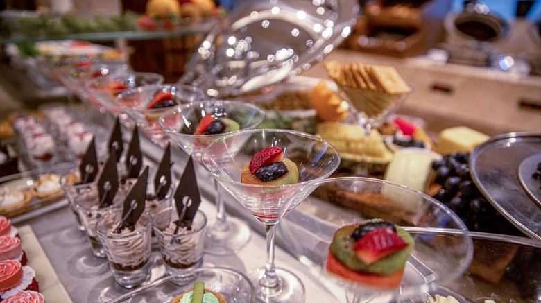<b>The Gaurs Sarovar Premiere Restaurant</b>. Images powered by <a href="https://iceportal.shijigroup.com/" title="IcePortal" target="_blank">IcePortal</a>.