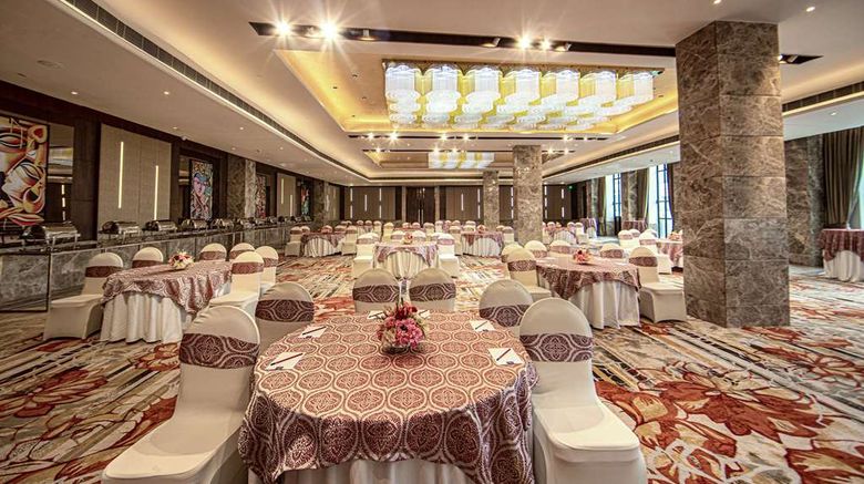 <b>The Gaurs Sarovar Premiere Ballroom</b>. Images powered by <a href="https://iceportal.shijigroup.com/" title="IcePortal" target="_blank">IcePortal</a>.