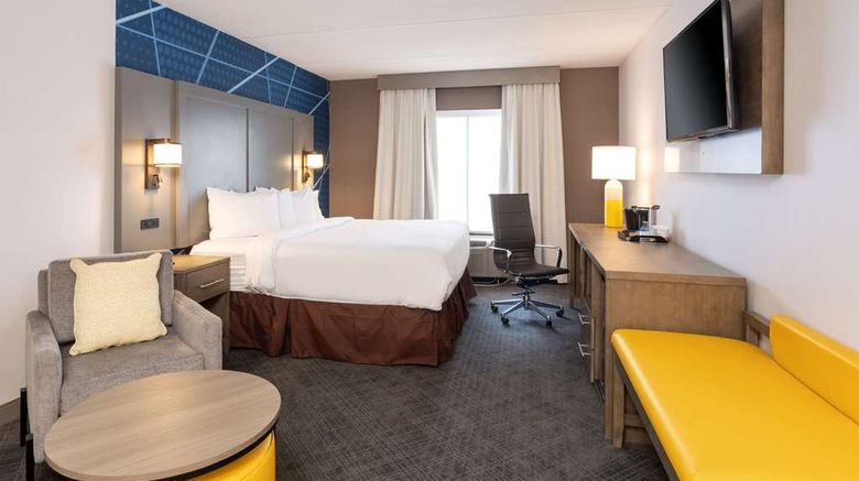 <b>Comfort Inn & Suites Buffalo Airport Room</b>. Images powered by <a href="https://iceportal.shijigroup.com/" title="IcePortal" target="_blank">IcePortal</a>.