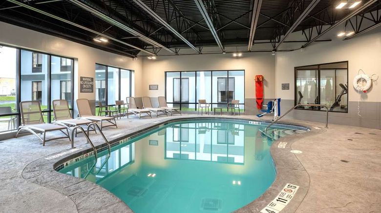 <b>Comfort Inn & Suites Buffalo Airport Pool</b>. Images powered by <a href="https://iceportal.shijigroup.com/" title="IcePortal" target="_blank">IcePortal</a>.