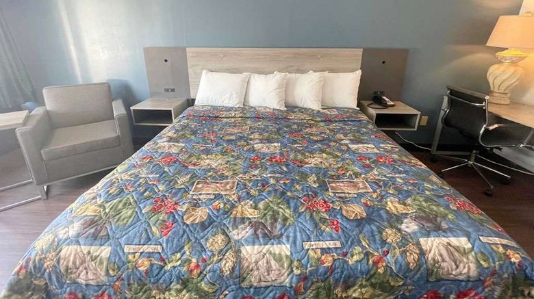 <b>Travelodge by Wyndham Pigeon Forge Room</b>. Images powered by <a href="https://iceportal.shijigroup.com/" title="IcePortal" target="_blank">IcePortal</a>.