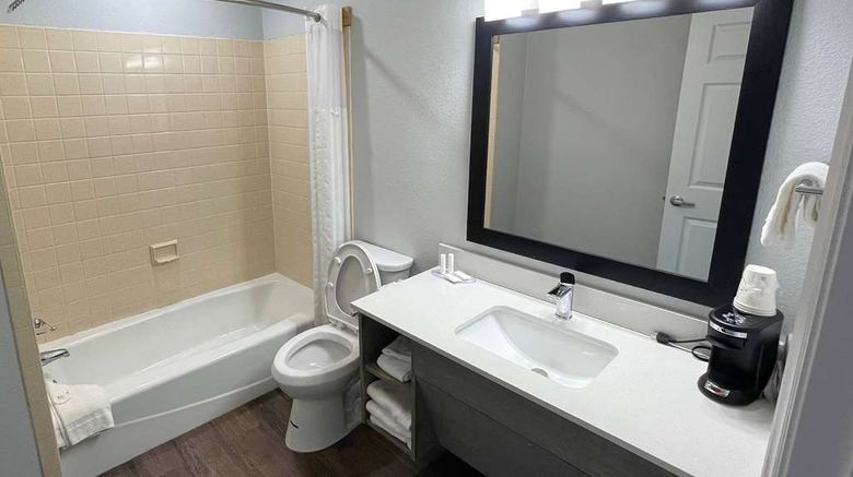 <b>Travelodge by Wyndham Pigeon Forge Room</b>. Images powered by <a href="https://iceportal.shijigroup.com/" title="IcePortal" target="_blank">IcePortal</a>.