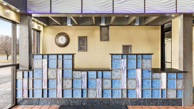 Travelodge by Wyndham Coffeyville Lobby