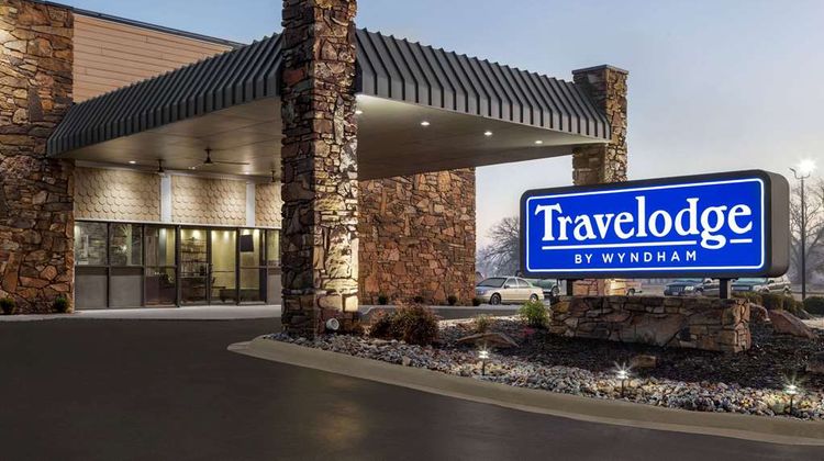 Travelodge by Wyndham Coffeyville Exterior