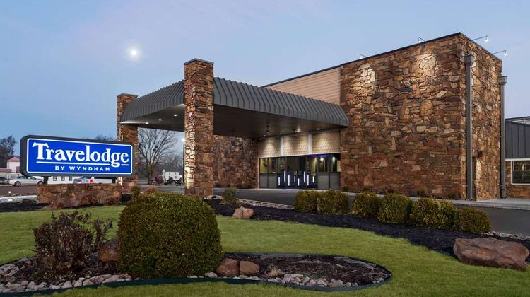 Travelodge by Wyndham Coffeyville Exterior