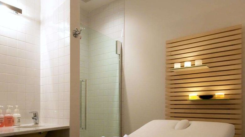 <b>Mondial Resort Spa</b>. Images powered by <a href="https://iceportal.shijigroup.com/" title="IcePortal" target="_blank">IcePortal</a>.