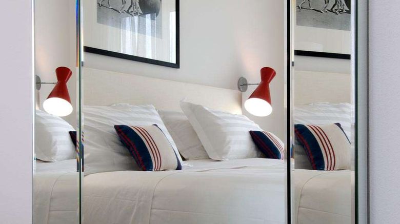 <b>Mondial Resort Suite</b>. Images powered by <a href="https://iceportal.shijigroup.com/" title="IcePortal" target="_blank">IcePortal</a>.