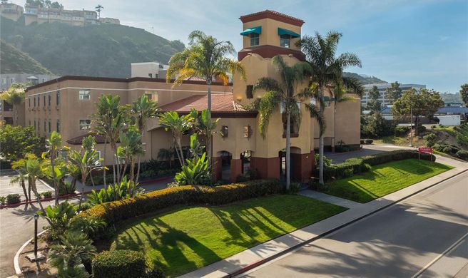 Ramada Suites San Diego SeaWorld Area Exterior