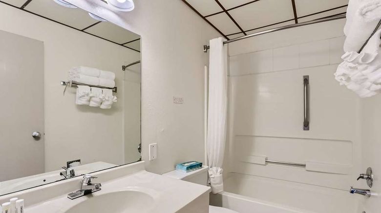 <b>Baymont by Wyndham Fort Collins Area Room</b>. Images powered by <a href="https://iceportal.shijigroup.com/" title="IcePortal" target="_blank">IcePortal</a>.