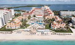 Wyndham Grand Cancun Resort & Villas