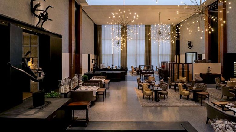 <b>Grand Hyatt Gurgaon Lobby</b>. Images powered by <a href="https://iceportal.shijigroup.com/" title="IcePortal" target="_blank">IcePortal</a>.