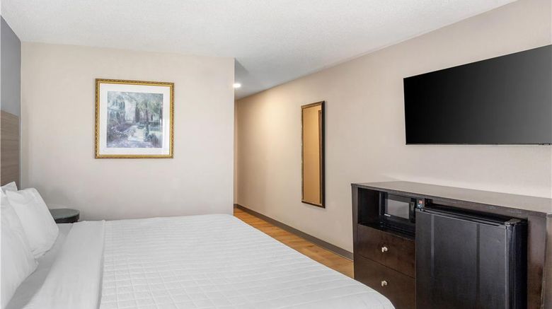 <b>SureStay Hotel by Best Western Morganton Room</b>. Images powered by <a href="https://iceportal.shijigroup.com/" title="IcePortal" target="_blank">IcePortal</a>.