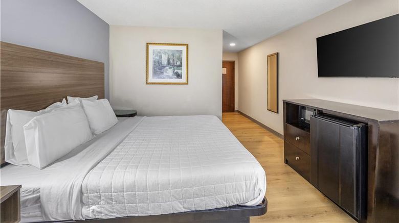 <b>SureStay Hotel by Best Western Morganton Room</b>. Images powered by <a href="https://iceportal.shijigroup.com/" title="IcePortal" target="_blank">IcePortal</a>.