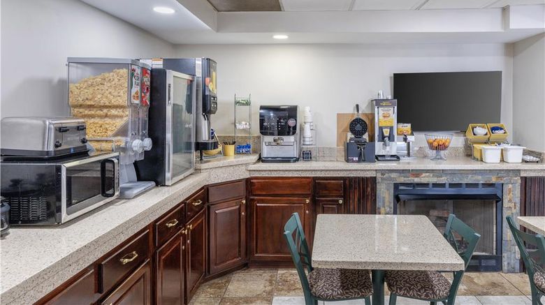 <b>SureStay Hotel by Best Western Morganton Restaurant</b>. Images powered by <a href="https://iceportal.shijigroup.com/" title="IcePortal" target="_blank">IcePortal</a>.