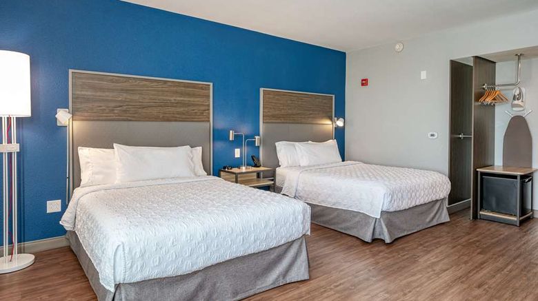 <b>Tru by Hilton Indianapolis Lawrence Room</b>. Images powered by <a href="https://iceportal.shijigroup.com/" title="IcePortal" target="_blank">IcePortal</a>.