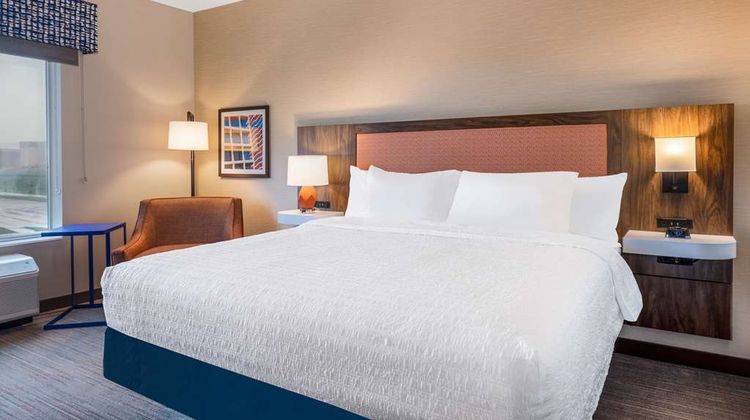 Hampton Inn Kansas City Southeast Room