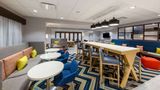 <b>Hampton Inn Kansas City Southeast Lobby</b>. Images powered by <a href="https://iceportal.shijigroup.com/" title="IcePortal" target="_blank">IcePortal</a>.