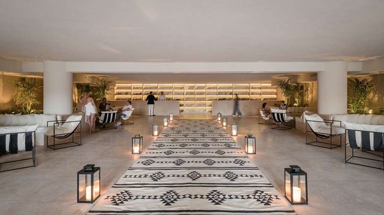 Serry Beach Resort Lobby. Images powered by <a href="https://iceportal.shijigroup.com" target="_blank" rel="noopener">Ice Portal</a>.