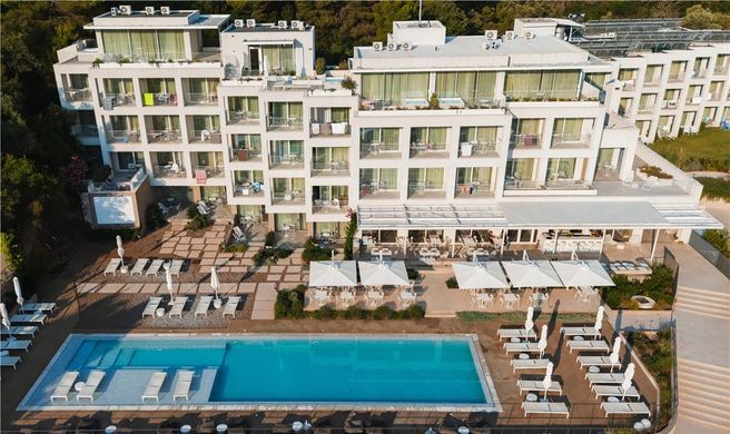 Radisson Resort Plaza Skiathos Exterior